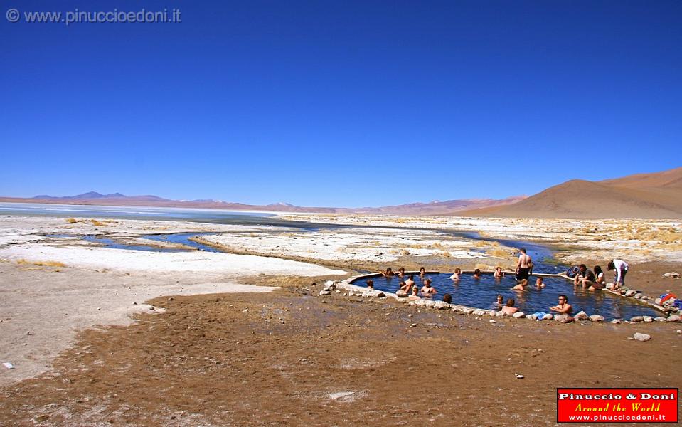 BOLIVIA 2 - Laguna Salada - 1 Hot springs.jpg